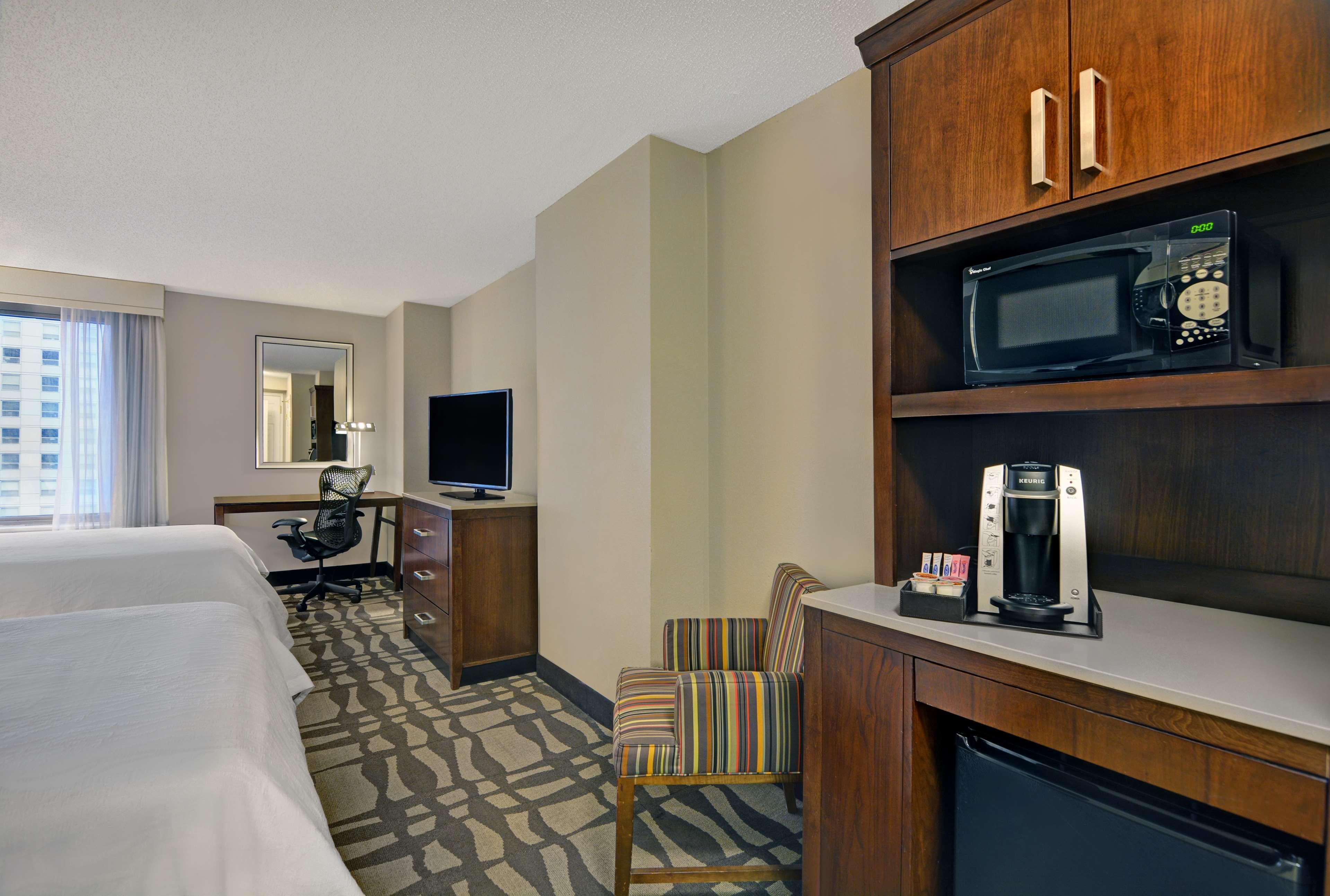 Hilton Garden Inn Chicago Downtown/Magnificent Mile Bagian luar foto